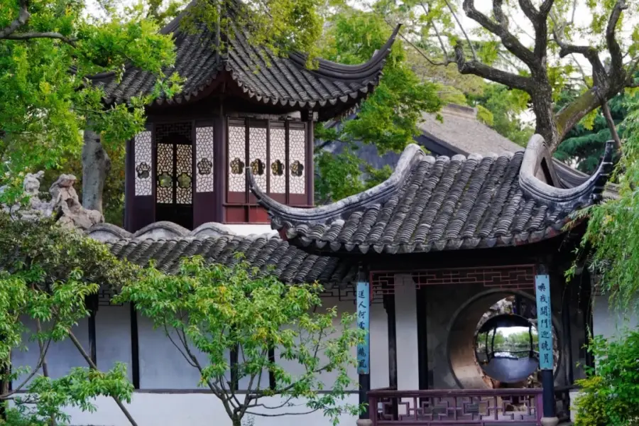 UNESCO World Heritage Site, the largest classical garden in Suzhou, elegant pavilions, lotus ponds and winding corridors embodying timeless Jiangnan literati aesthetics