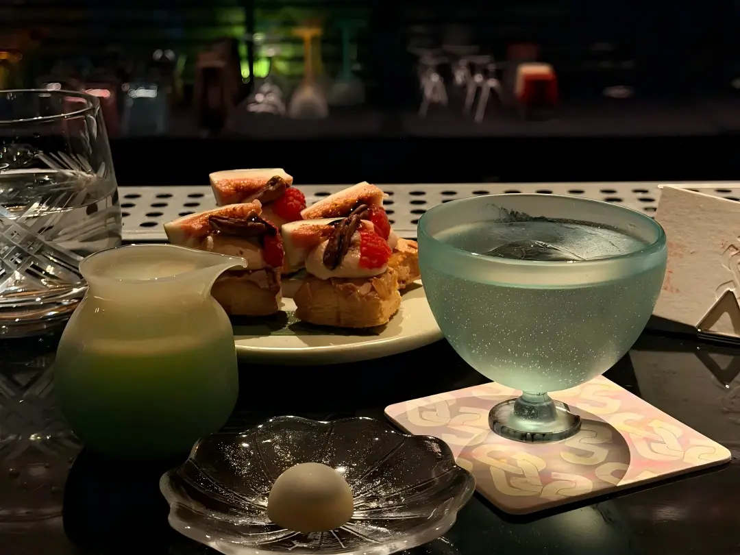 Cocktails and Desserts at Hangzhou Bar