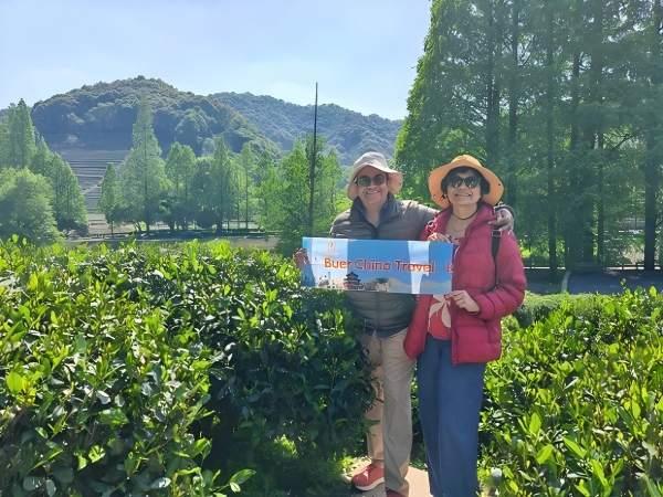Visitors Enjoy Hangzhou Private Tour Visitors Enjoy Hangzhou Private Tour