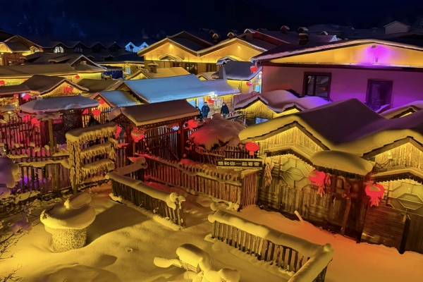 Charming ice scenery and exotic architecture