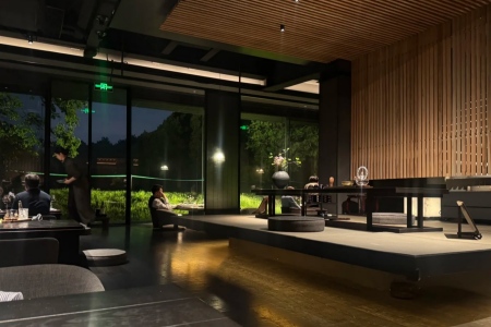 Hangzhou Ruyuan Elegant Private Restaurant Dining Hangzhou Ruyuan Restaurant zen wooden interior night garden view