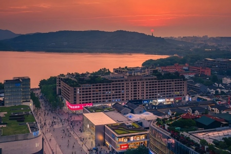 Best things to do in Hangzhou featuring West Lake scenery and local cultural experiences