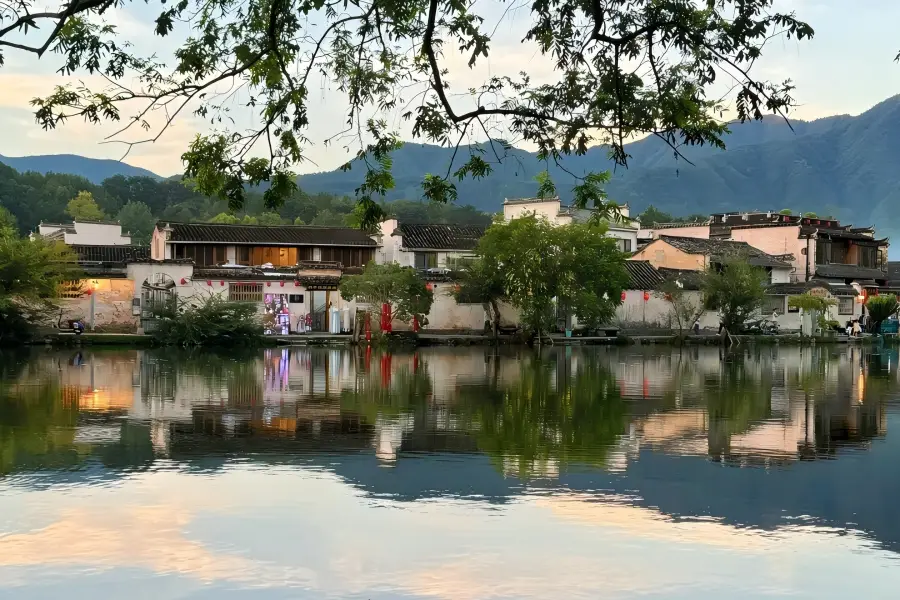 Hongcun Ancient Village in Huangshan Anhui, a famous Huizhou water village surrounded by mountains and crescent-shaped Moon Lake