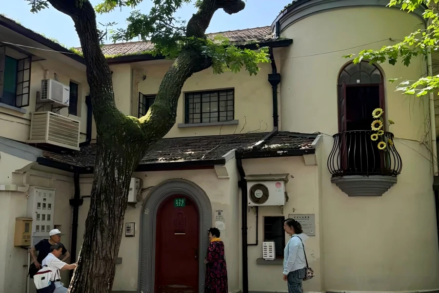 Old Shanghai Style Wukang Road Famous cultural and tourist avenue gathering historic villas, showcasing the unique style of old Shanghai