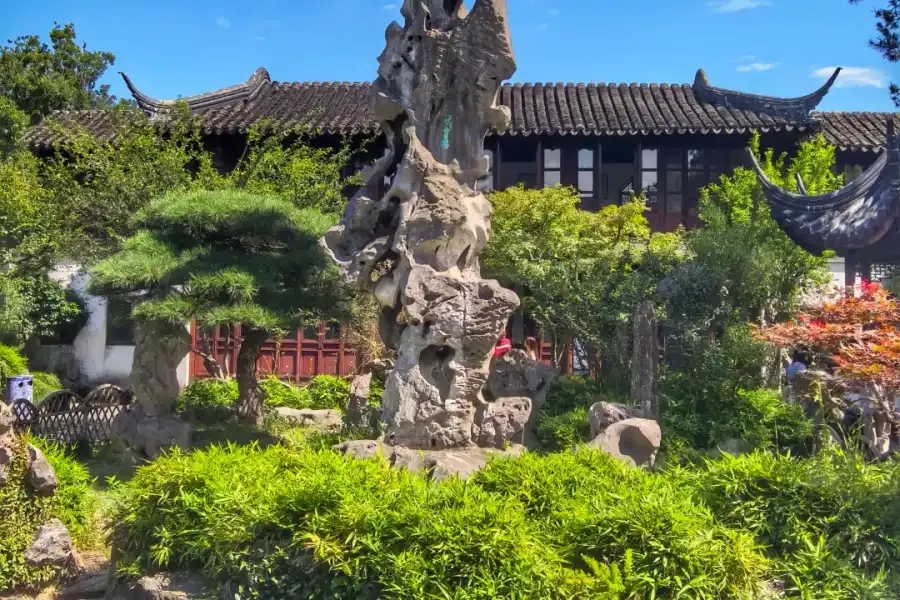 Lingering Garden Suzhou Famous classical Suzhou garden, exquisite rockeries, winding corridors and elegant waterside pavilions