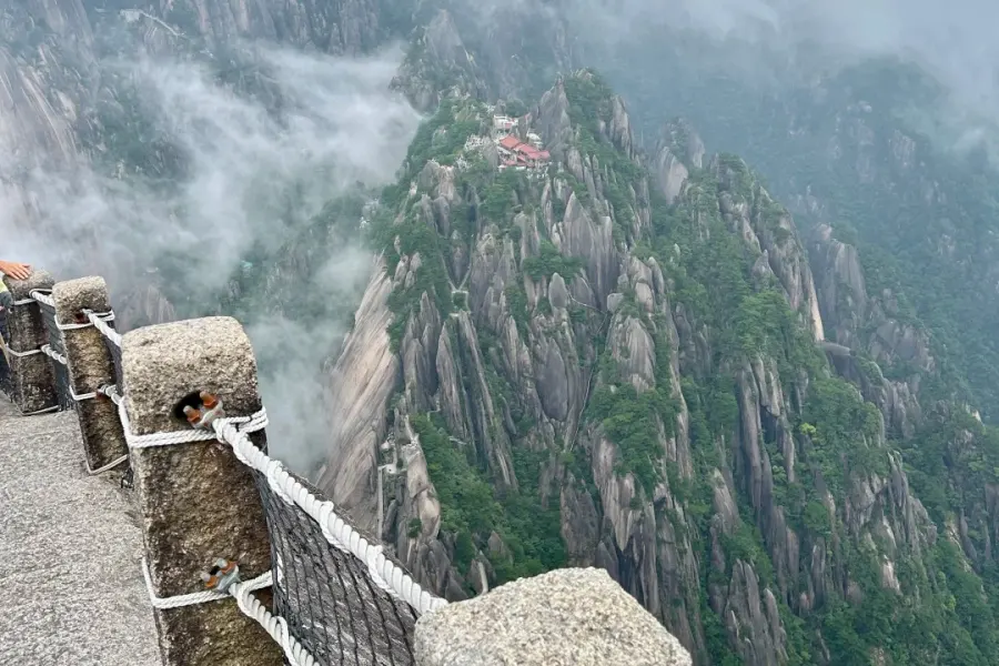 Huangshan Mountain Anhui UNESCO World Cultural and Natural Heritage, famed for ancient pines, jagged granite peaks, sea of clouds and breathtaking ink-wash mountain scenery