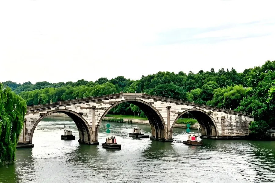 Gongchen Bridge Hangzhou, ancient three?arch stone bridge over Grand Canal