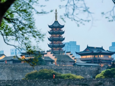 8-day East China tour of Hangzhou, Suzhou, and Nanjing featuring scenic views and historic sites.