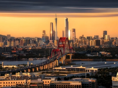 Sunset skyline of Guangzhou, featuring Xinguang Bridge and Guangzhou Tower