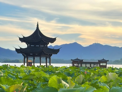 hangzhou west lake Jixian Pavilion.jpg