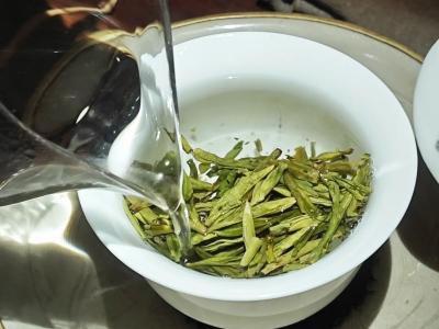 Lion Peak Longjing Tea Ceremony Experience