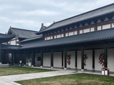 The courtyard in the Jiangnan style of the Song Dynasty inside Deshou Palace