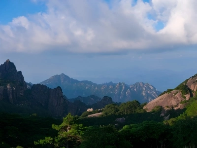 Summer Mountain Landscape of Huangshan