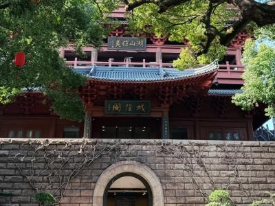 Entrance to Hangzhou City God Pavilion