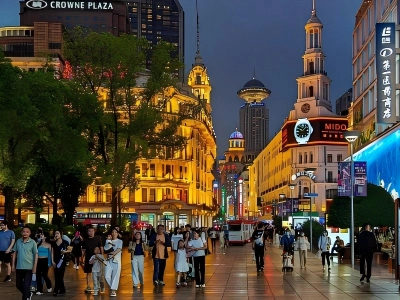 Nanjing Road Pedestrian Street Shanghai night scene