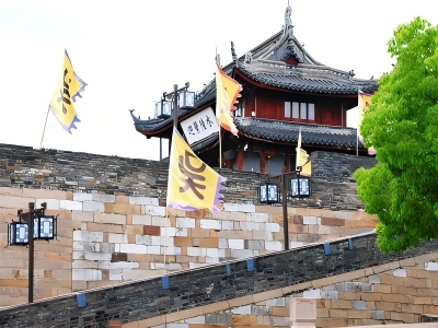 Panmen Ancient City Wall, Historic Suzhou Landmark View