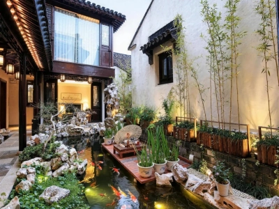 Courtyard of Traditional Water Town Homestay