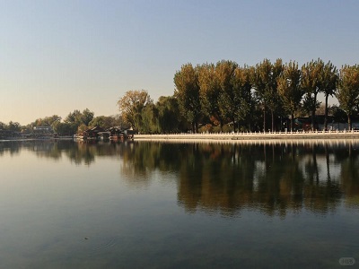 Beijing Shichahai lake view with trees