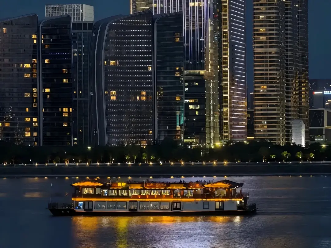 Qiantang River Cruise Boat Night Scene