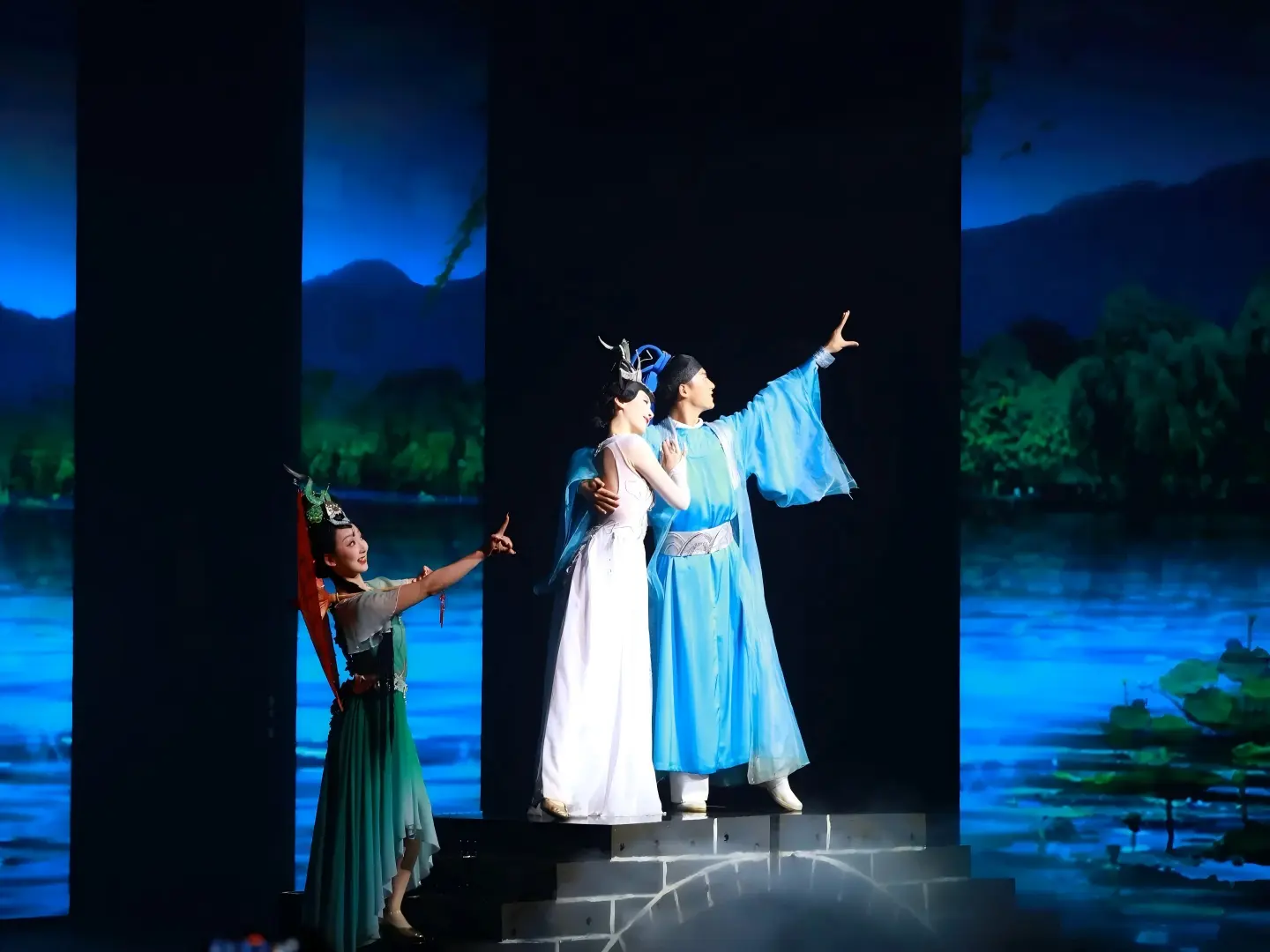 Songcheng Romance of the White Snake Stage Show