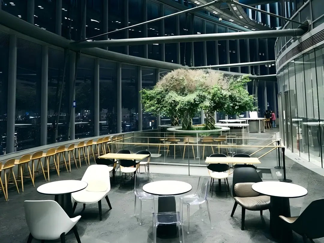 Interior of Duoyun Bookstore Shanghai Tower