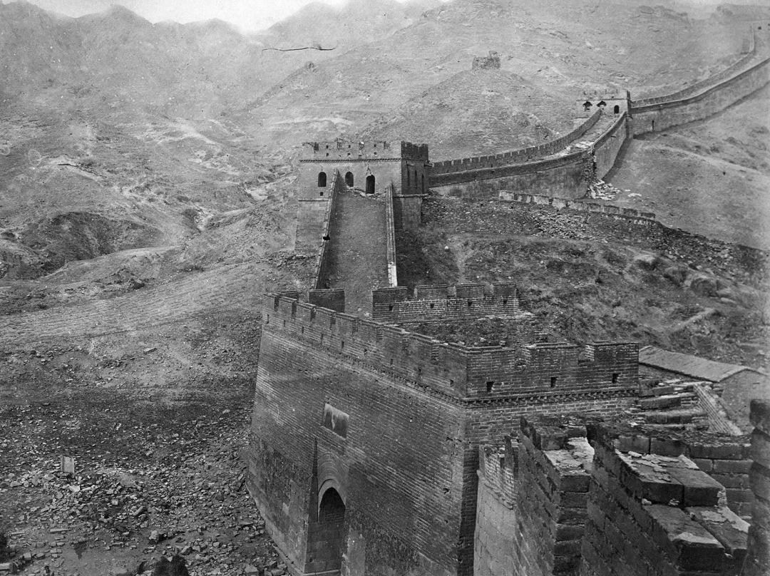 Photographs of the Great Wall taken in the 19th century